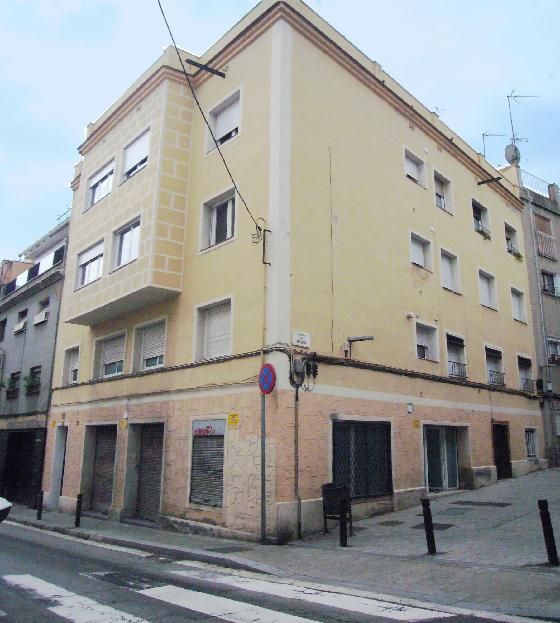 Carmel rental building, 488 m²