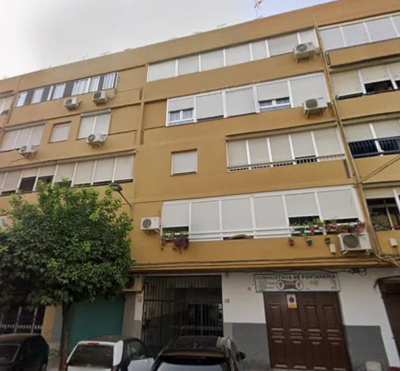 Tenanted four-bedroom flat in Alcalá