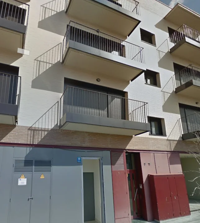 Tenanted two-bedroom flat in Barcelona