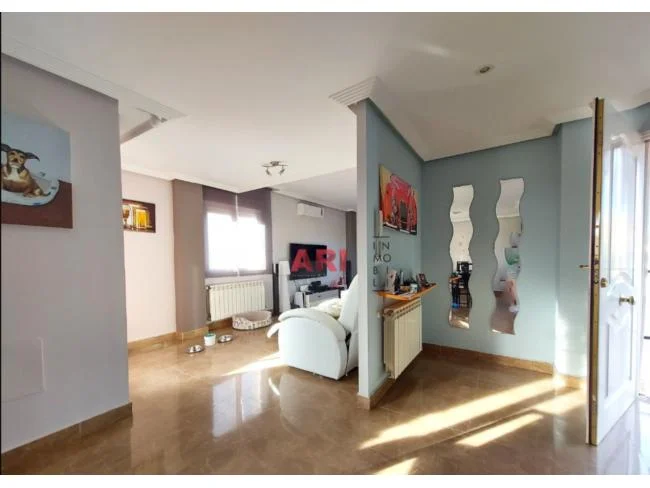 Three-bedroom house with private pool
