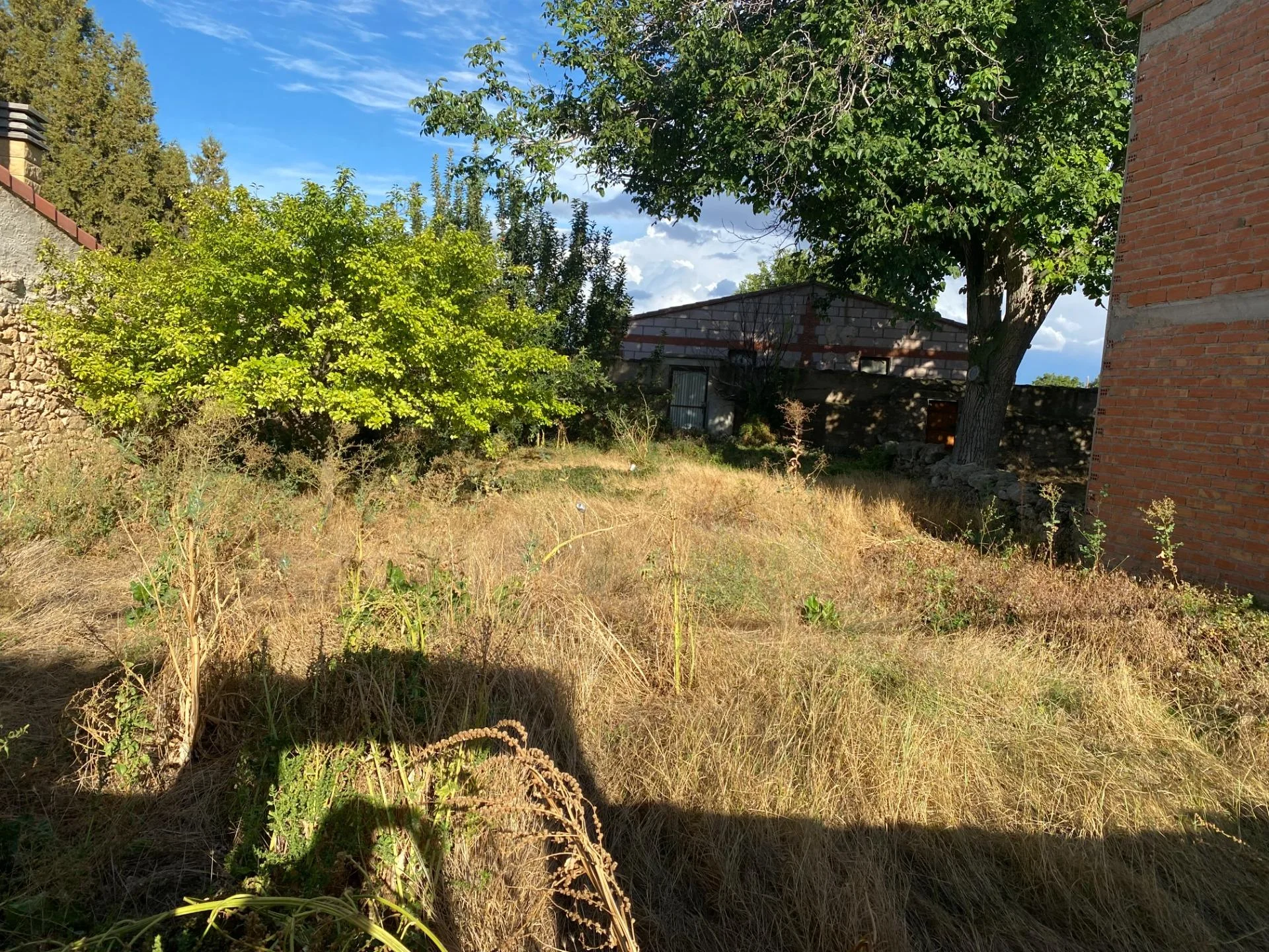 Urban plot in Fuentes Claras, 304 m²