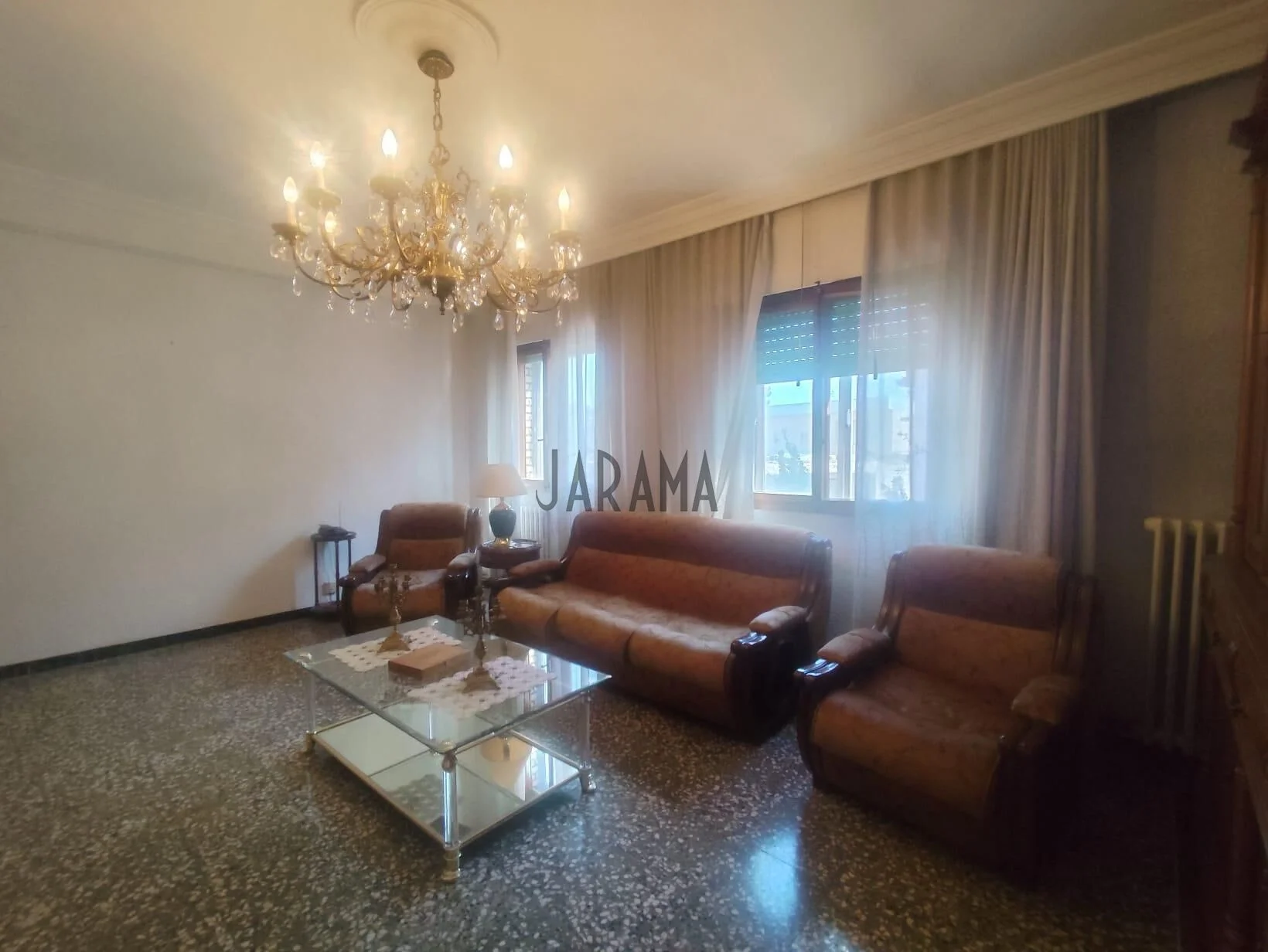 Piso de tres dormitorios en Lourdes, 79,89 m²