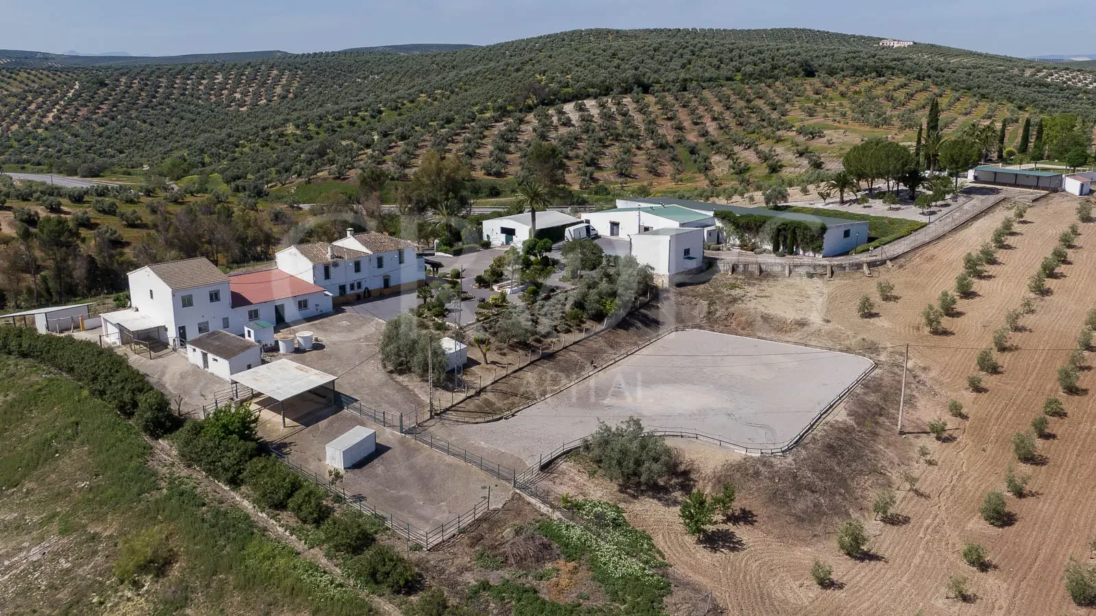 Finca ecuestre con tres viviendas