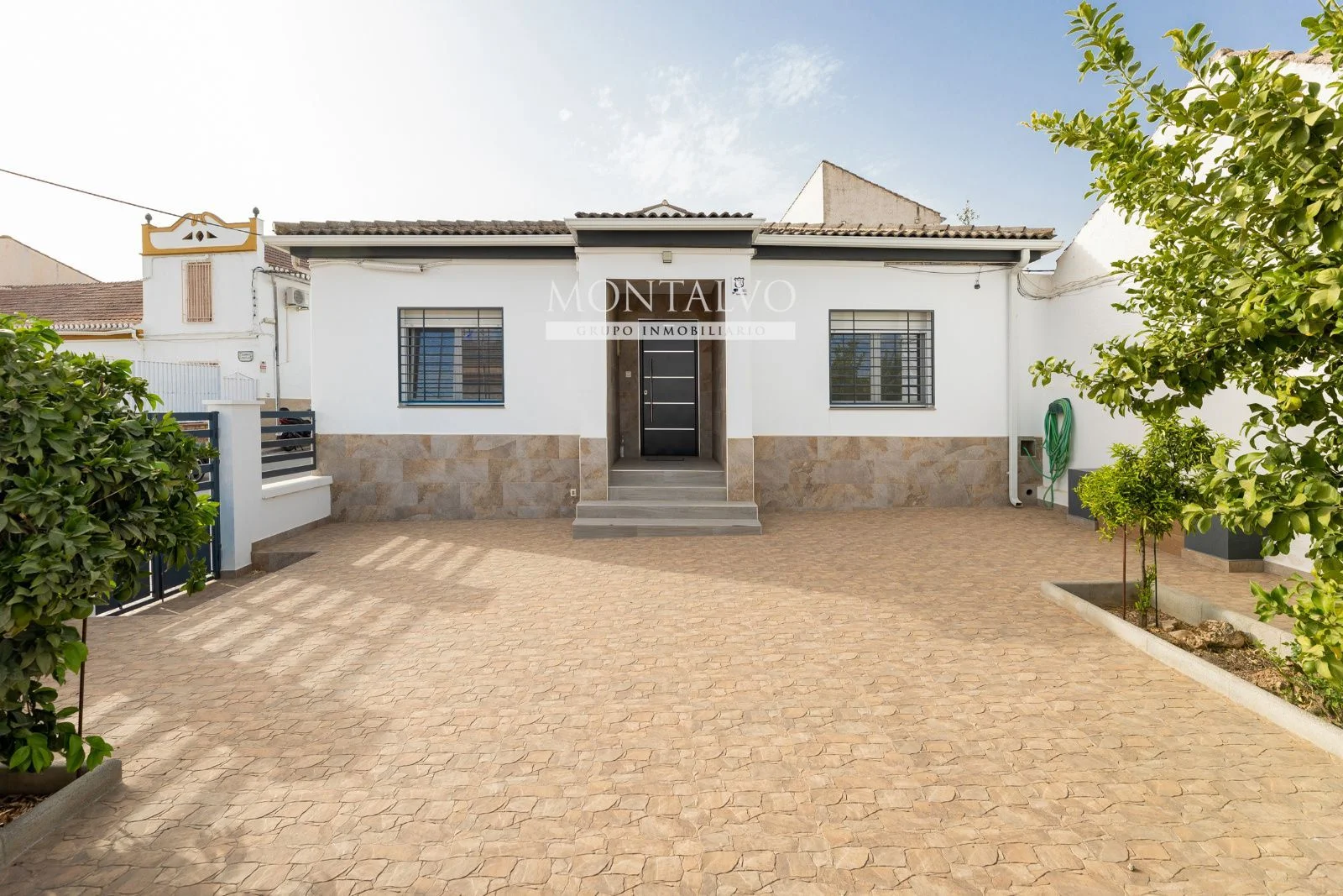 Single-level house in Casanueva, pool
