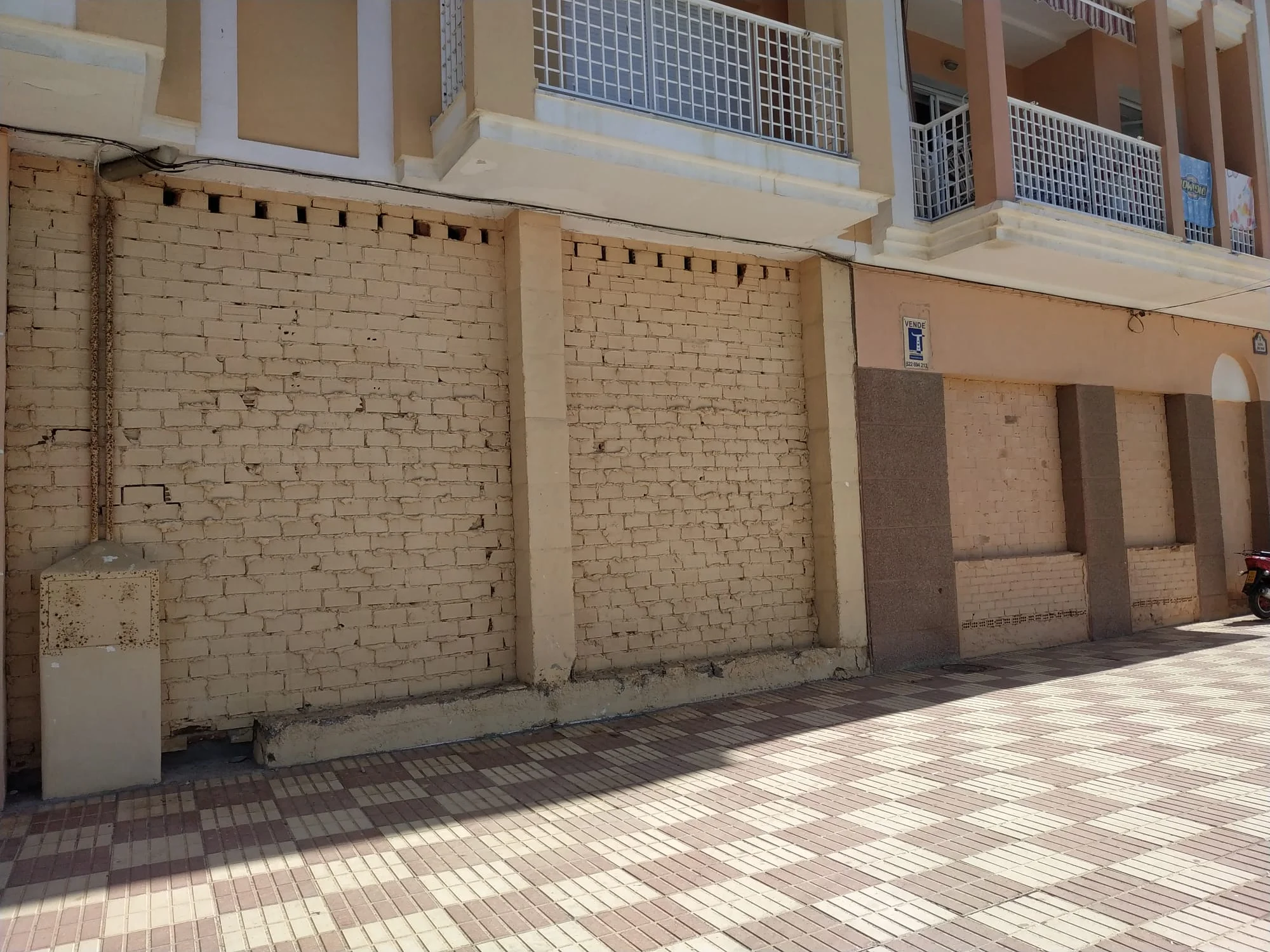 Locales comerciales en primera línea de playa