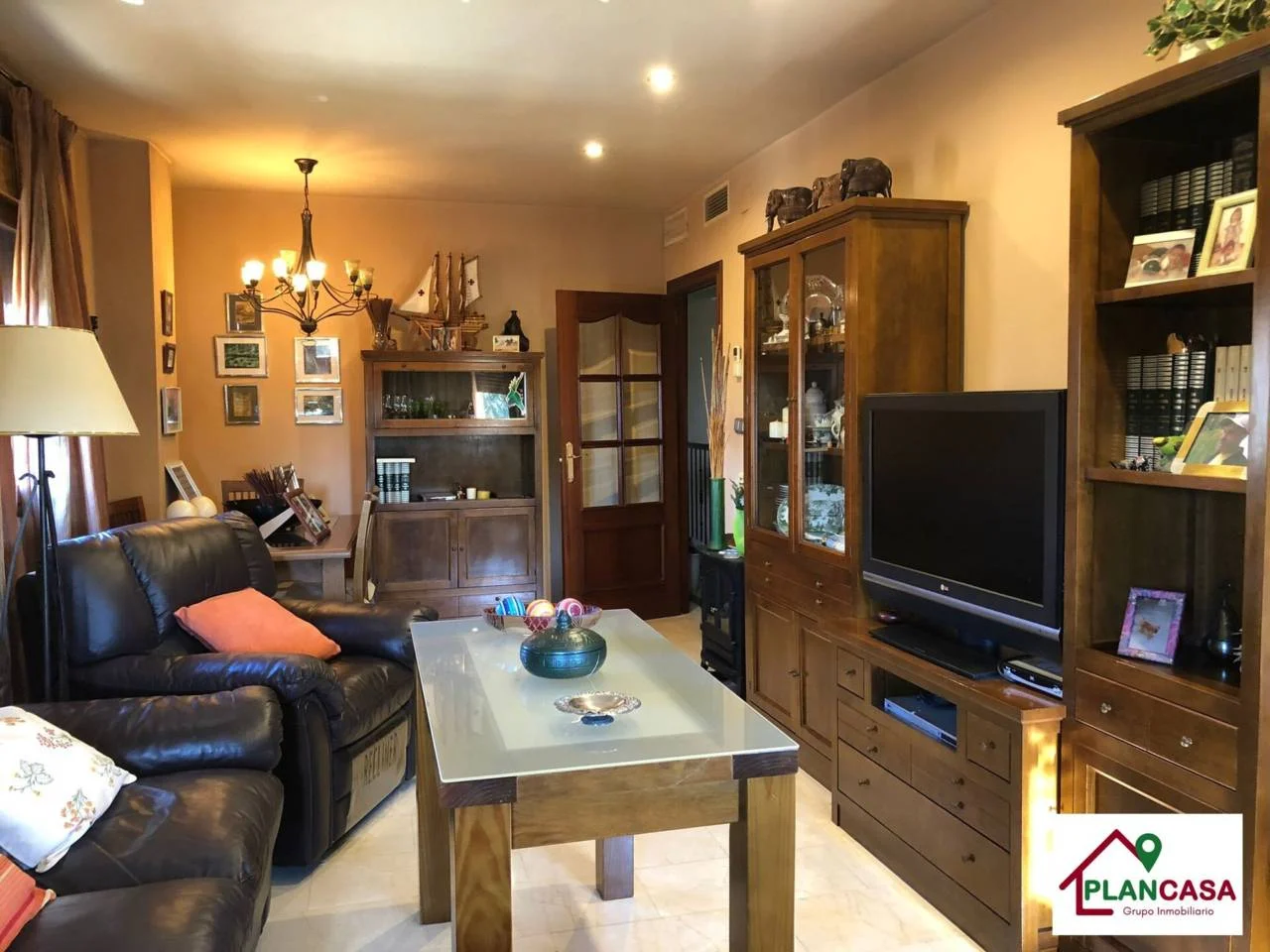 Chalet de tres dormitorios con piscina privada