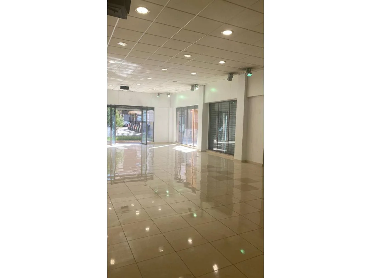 Local comercial superior en Maracena