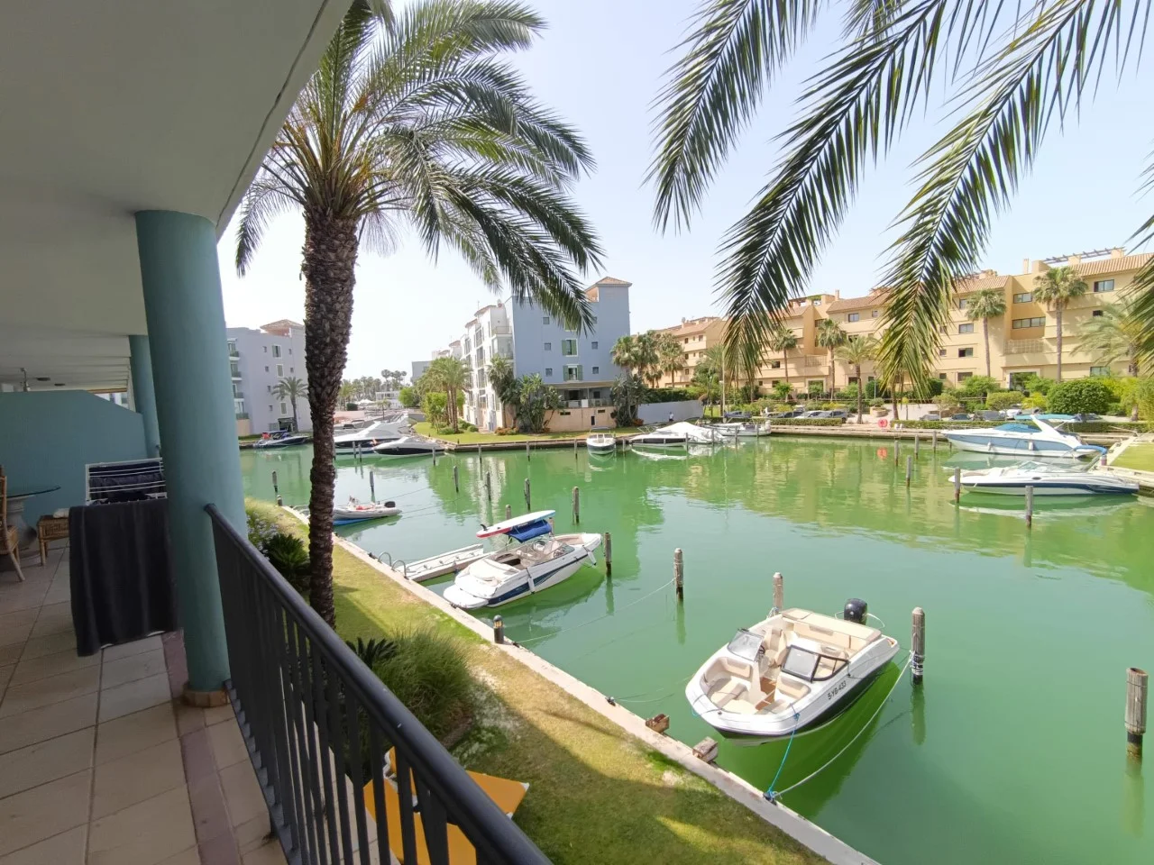 Spacious marina apartment, 3 bedrooms