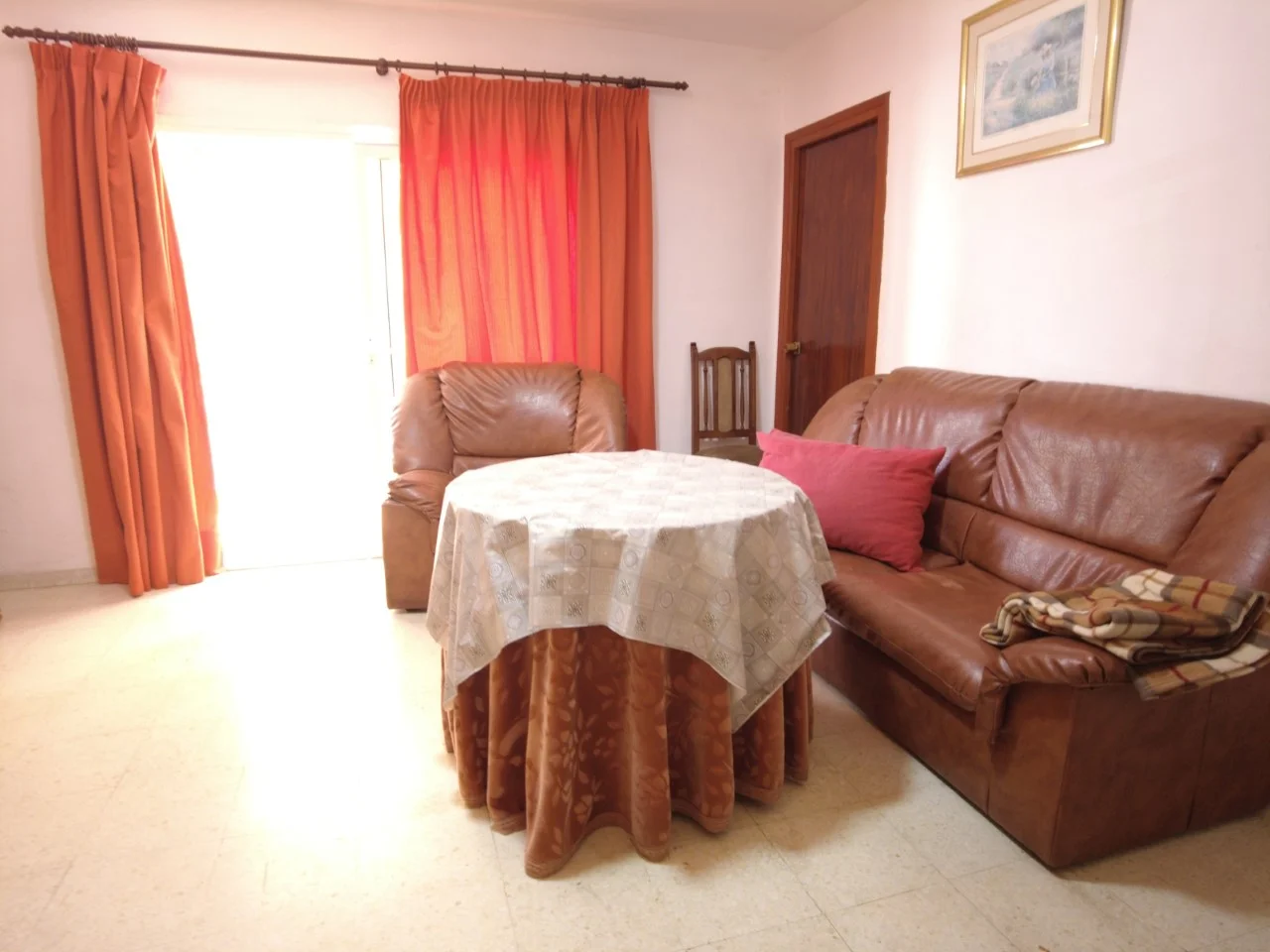 Amplio piso en Marbella Centro, cuatro dormitorios