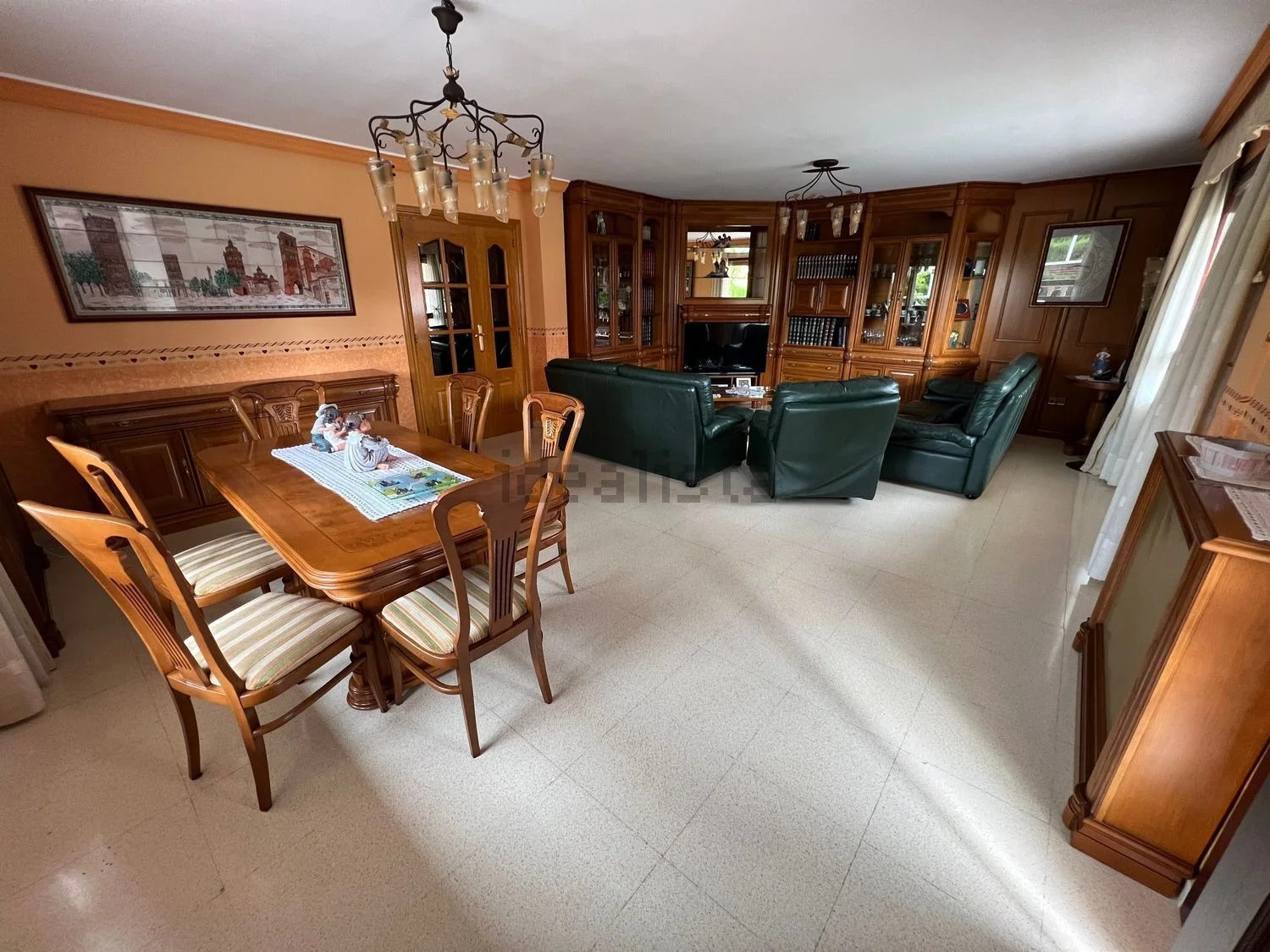 Large Montecanal chalet, six bedrooms