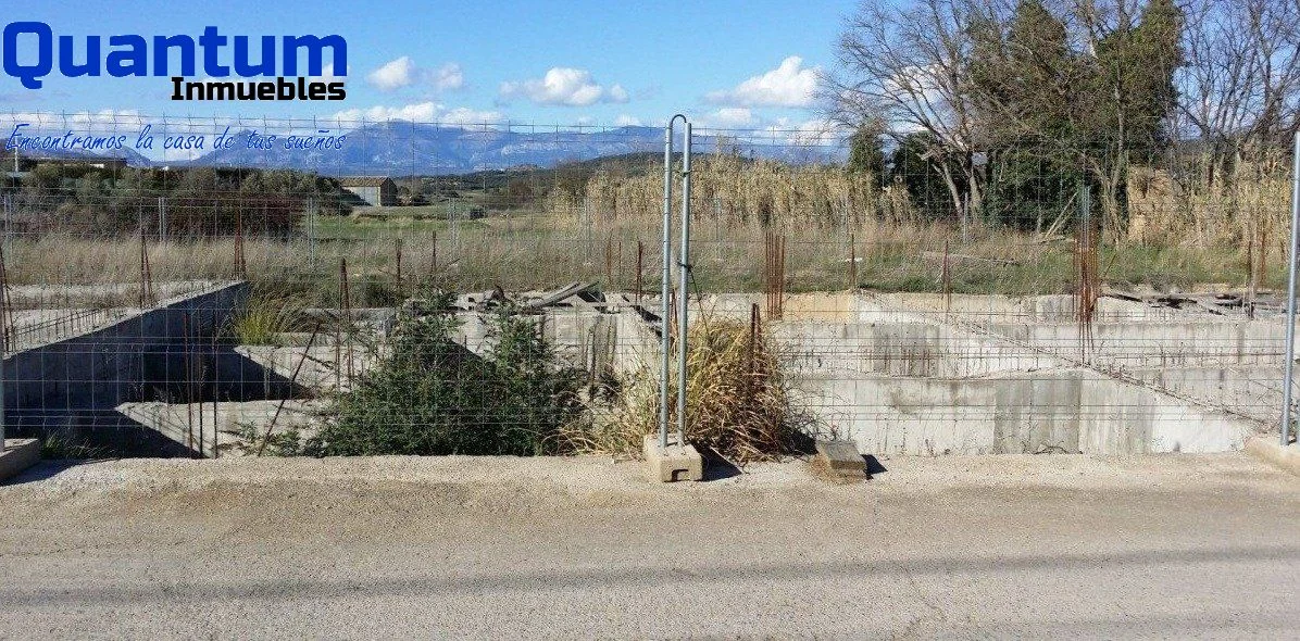 Parcela urbana con proyecto residencial aprobado
