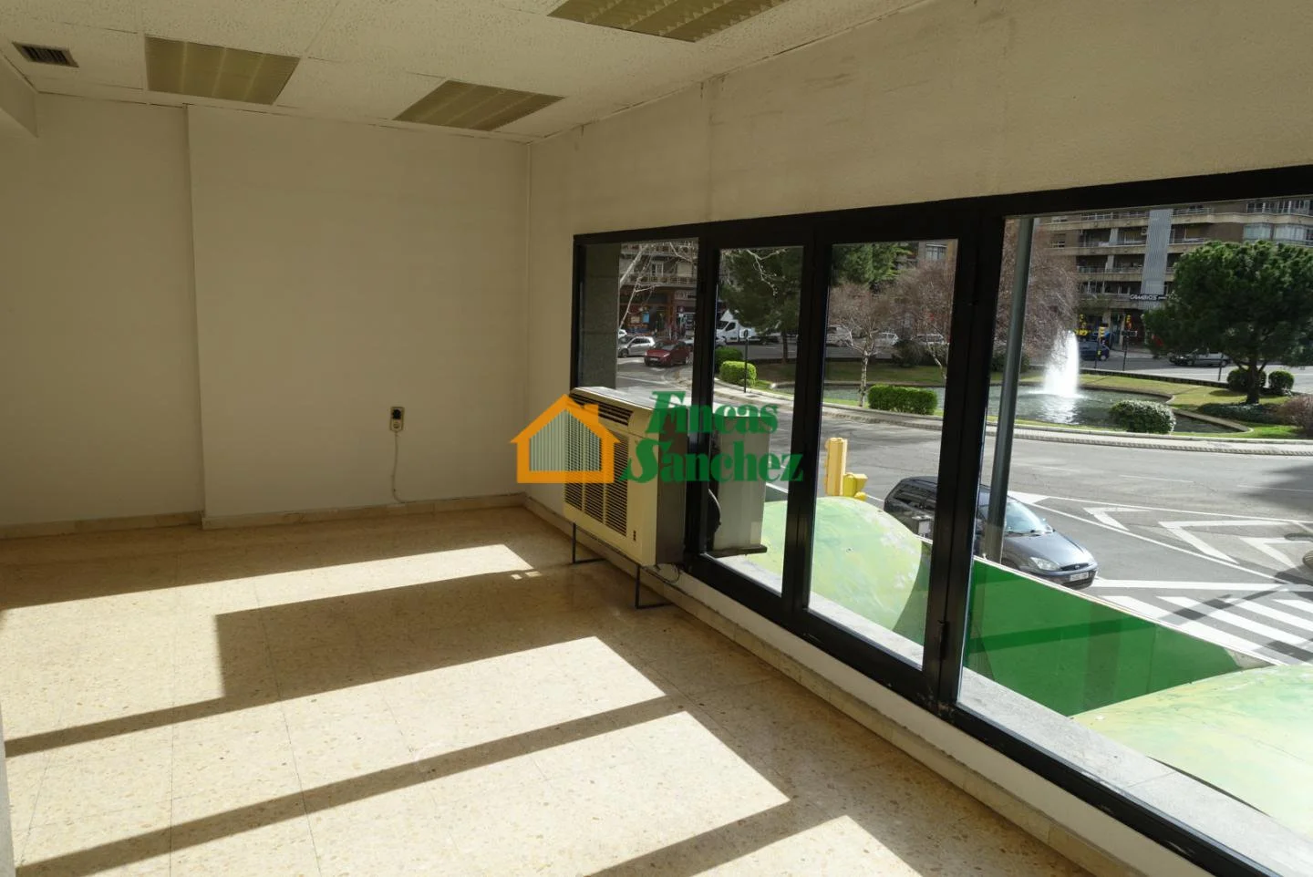Fitted 504 m² office in Centro