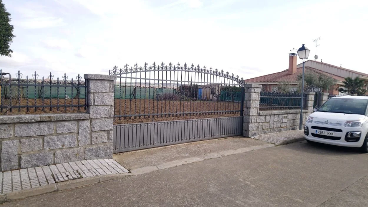 Urban plot near Salamanca, 740 m²