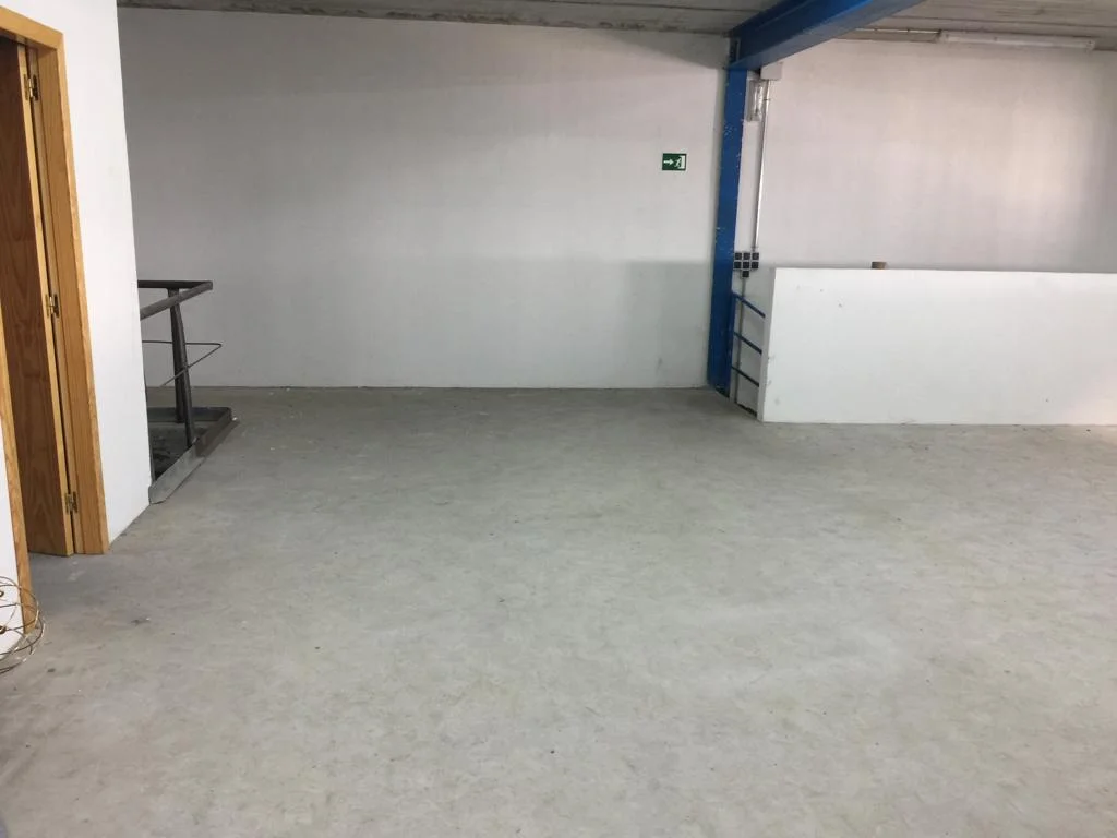 Large industrial warehouse near Salamanca