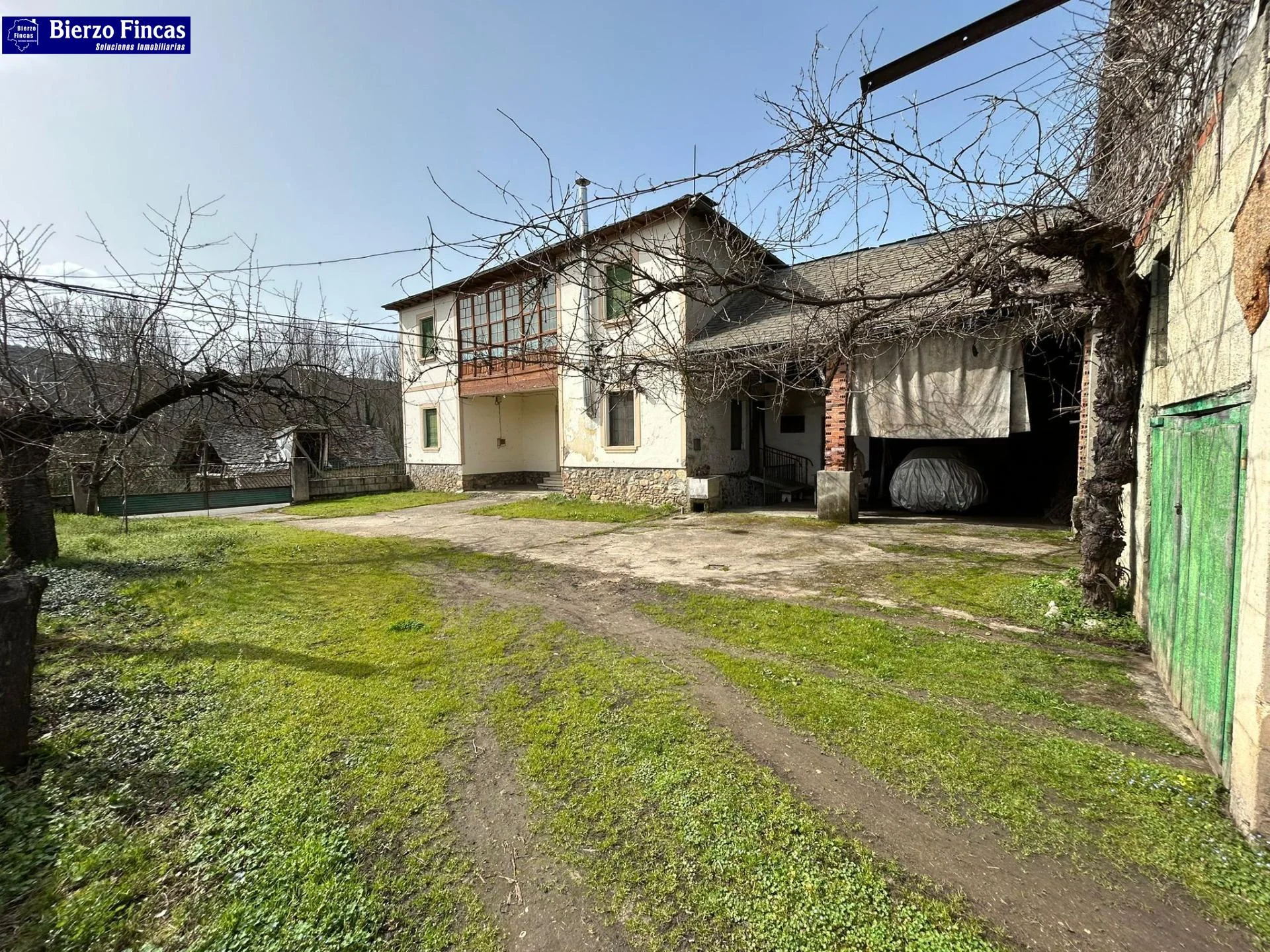Large reform house with dual plots