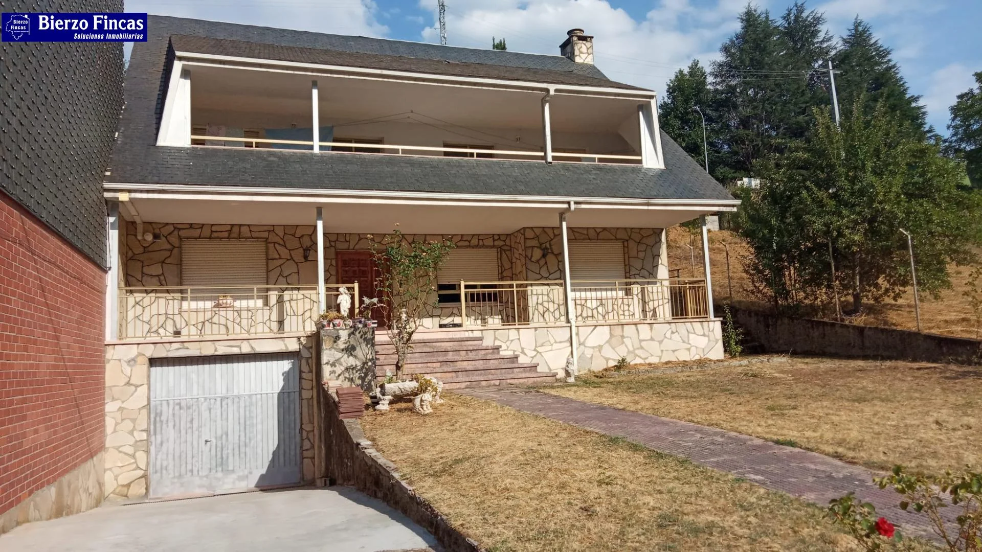 Casa en Matarrosa con parcela privada de 811 m²