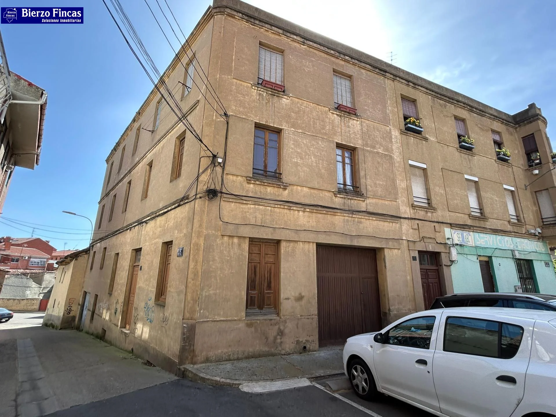 Edificio en Astorga con siete unidades