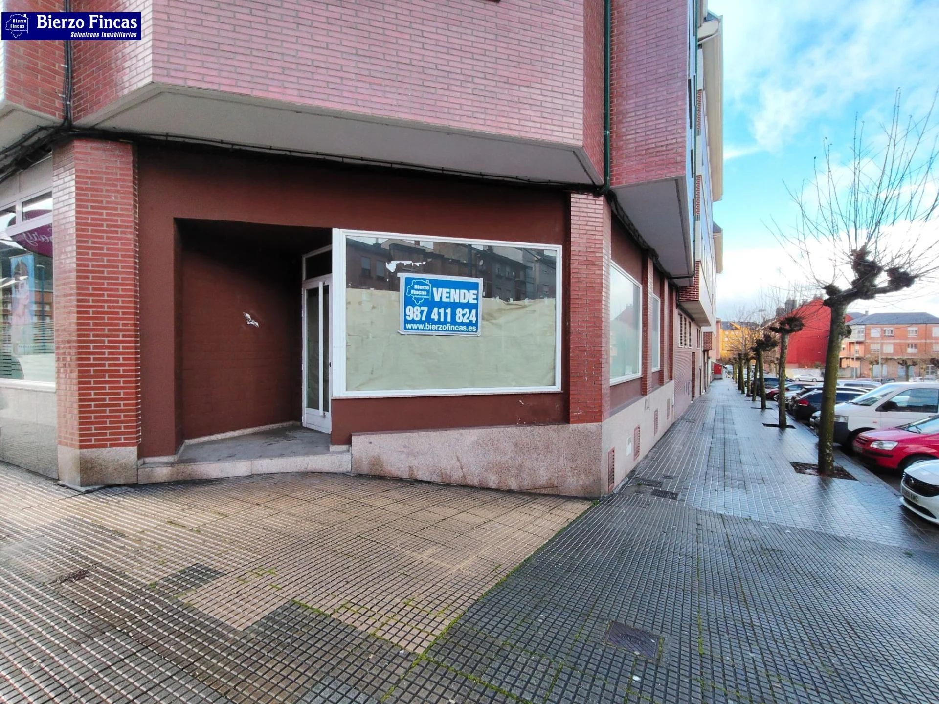 Flores del Sil commercial, 95 sqm