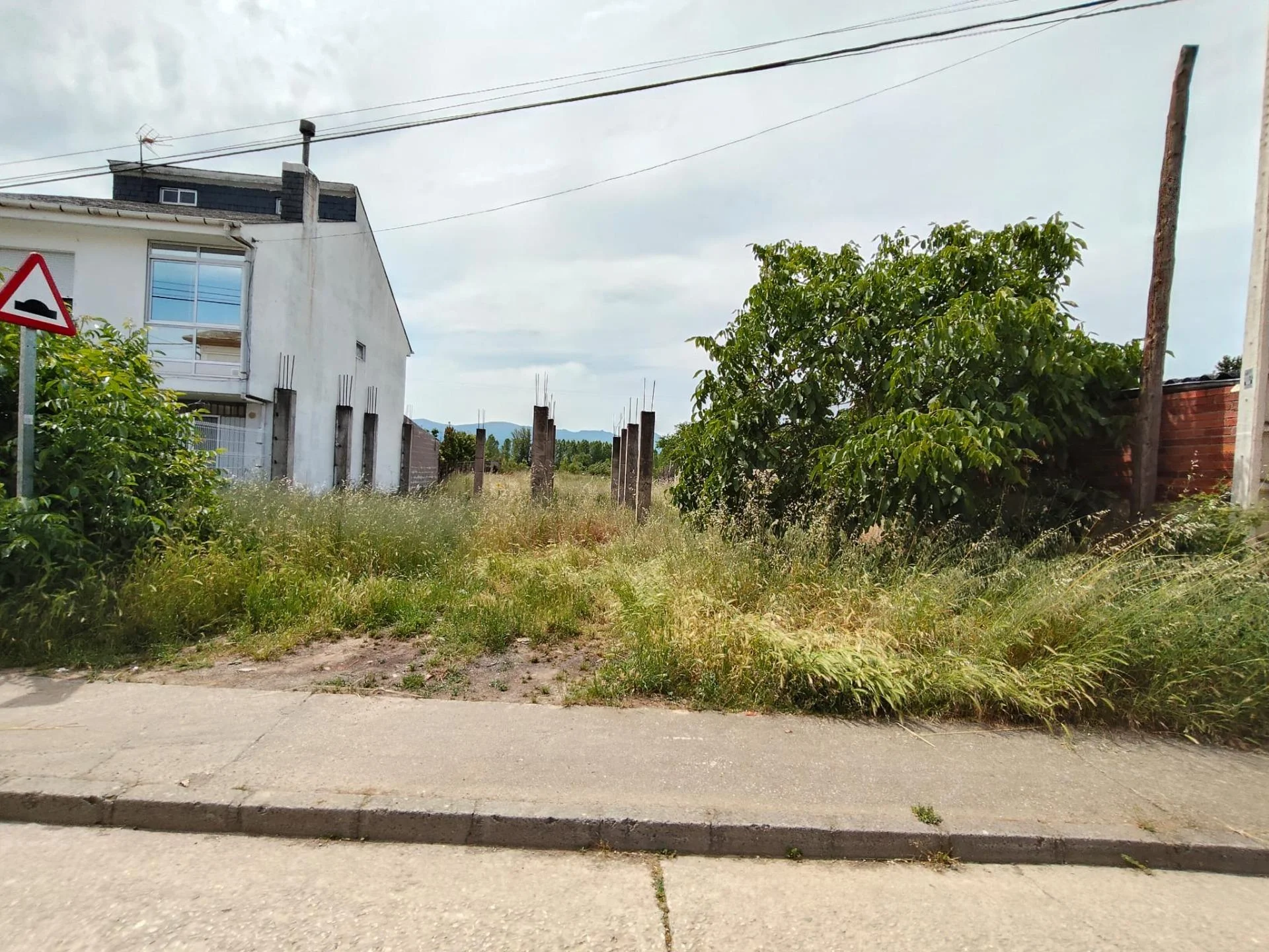 Urban plot with existing structure