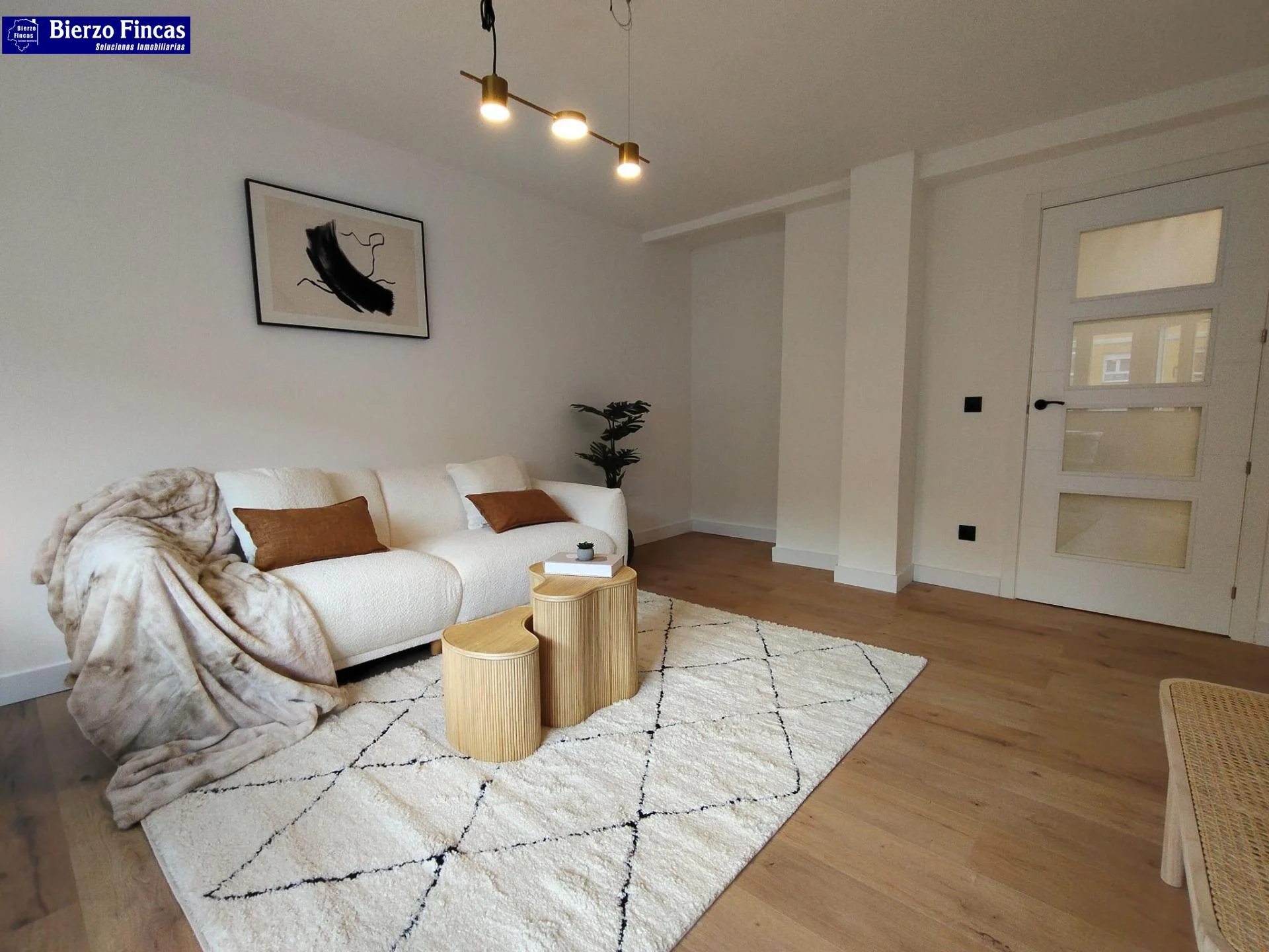 Renovated La Chantría flat, three bedrooms