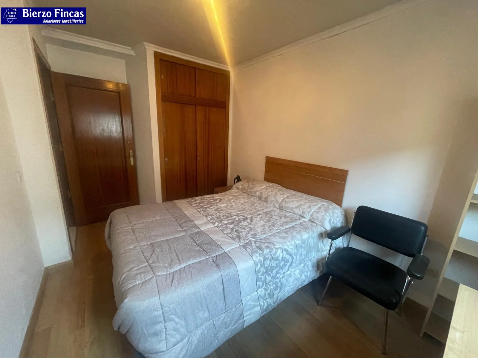 Piso de tres habitaciones en Villaquilambre
