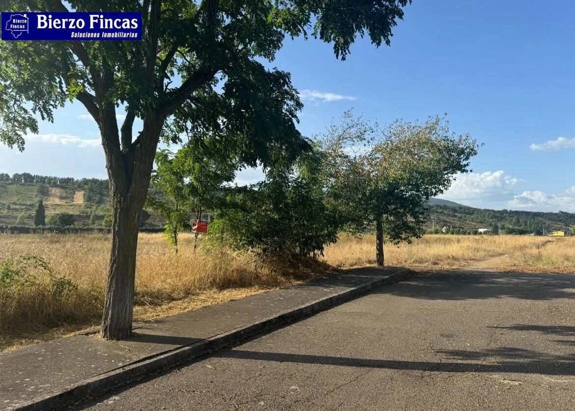 Parcela urbana en Almazcara, 1.497 m²