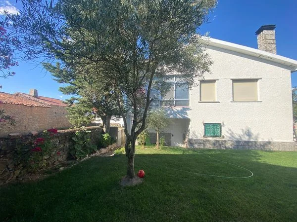 Chalet independiente de 272 m² en Arribes