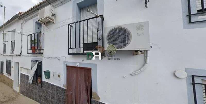 Village house in Monfragüe, 94 m2, 3 bedrooms