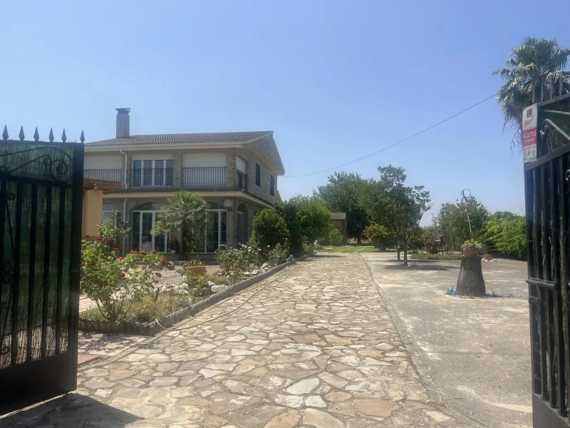 Chalet en Don Benito con piscina privada