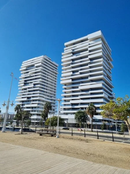 Edificio de seis estudios en Centro