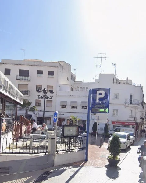 Rented Marbella building with 500 m²