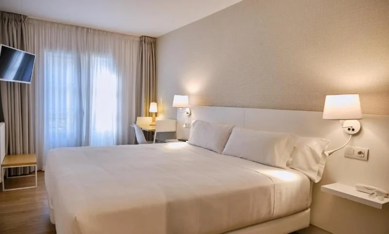 Edificio hotelero con 29 habitaciones