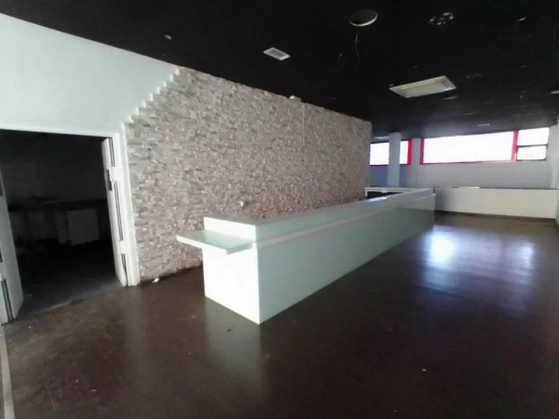 Local acondicionado de 120 m²