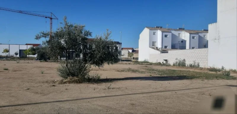 Urban plot in new development, 212 m²