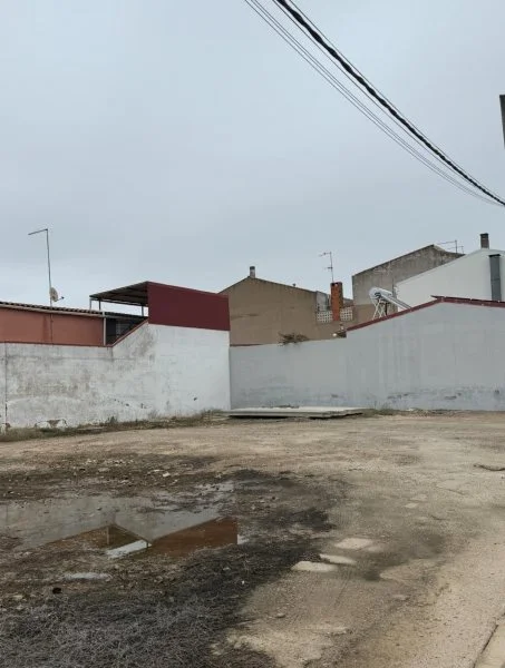 Urban plot in Los Barrillos, 120 m²