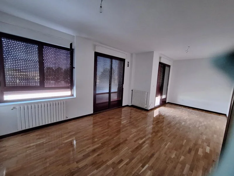 Bright Salamanca flat, three bedrooms