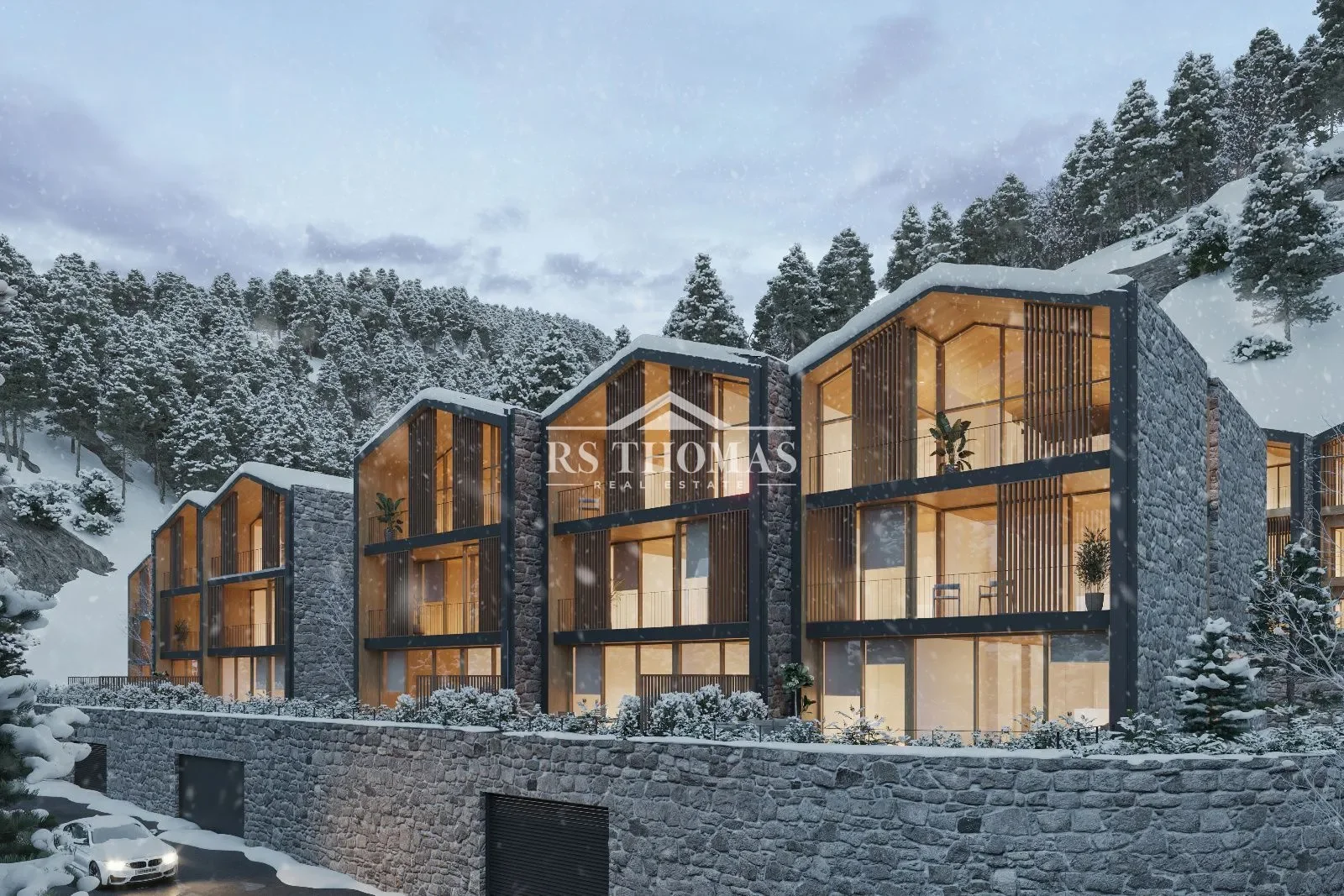 New townhouse near Pal ski slopes