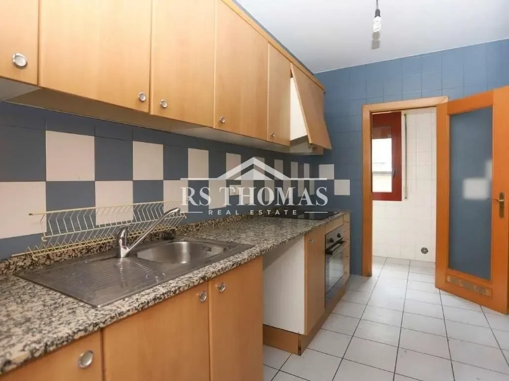Apartamento céntrico en Sant Julià, tres dormitorios