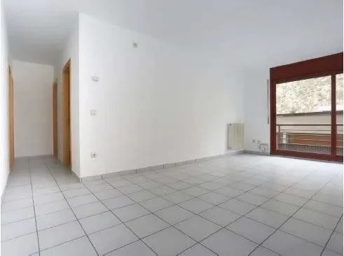 Apartamento céntrico en Sant Julià, 3 dormitorios