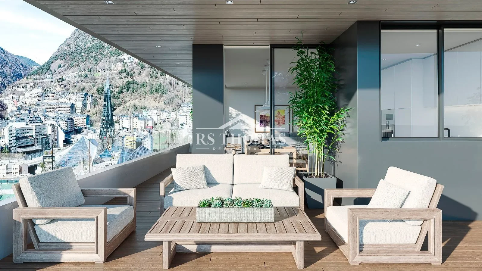 High-rise Escaldes penthouse with four bedrooms