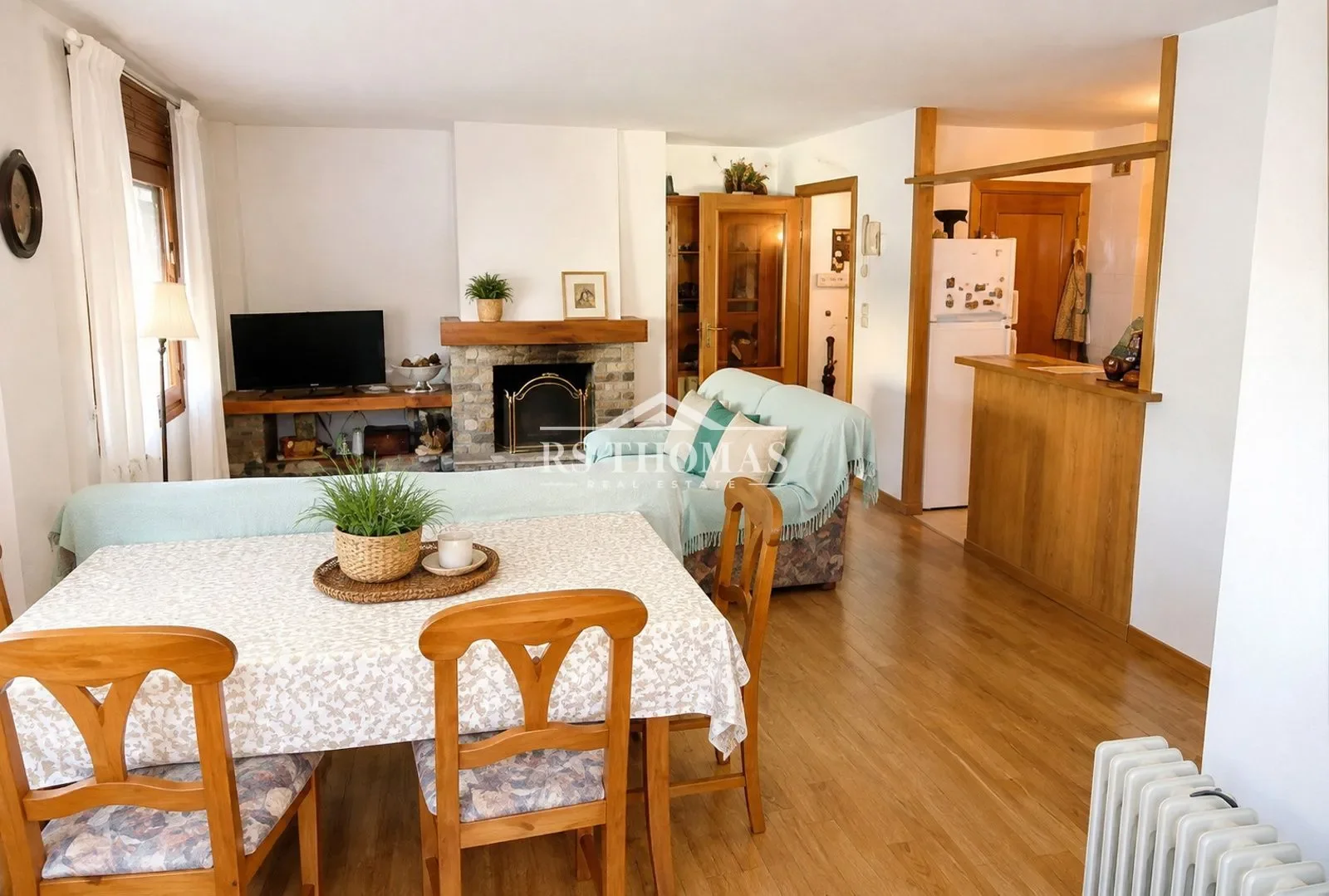 Apartamento en Arinsal con chimenea y 2 dormitorios
