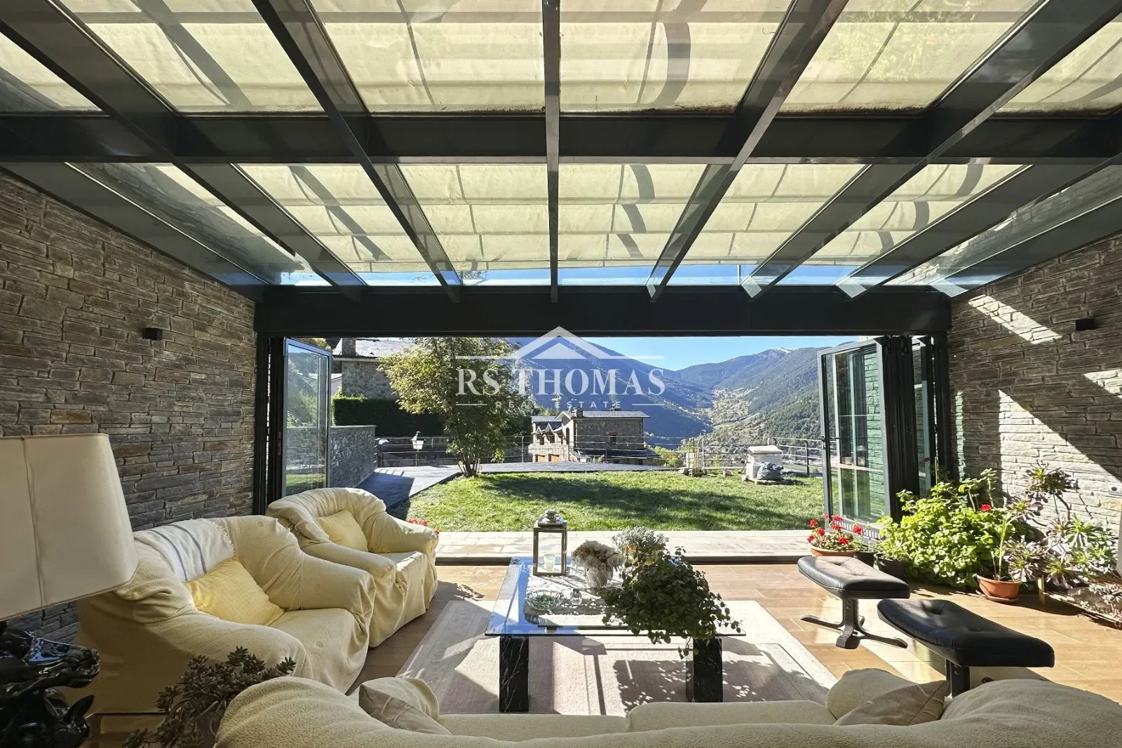 Chalet de lujo en Anyós, 1.140 m², jardín