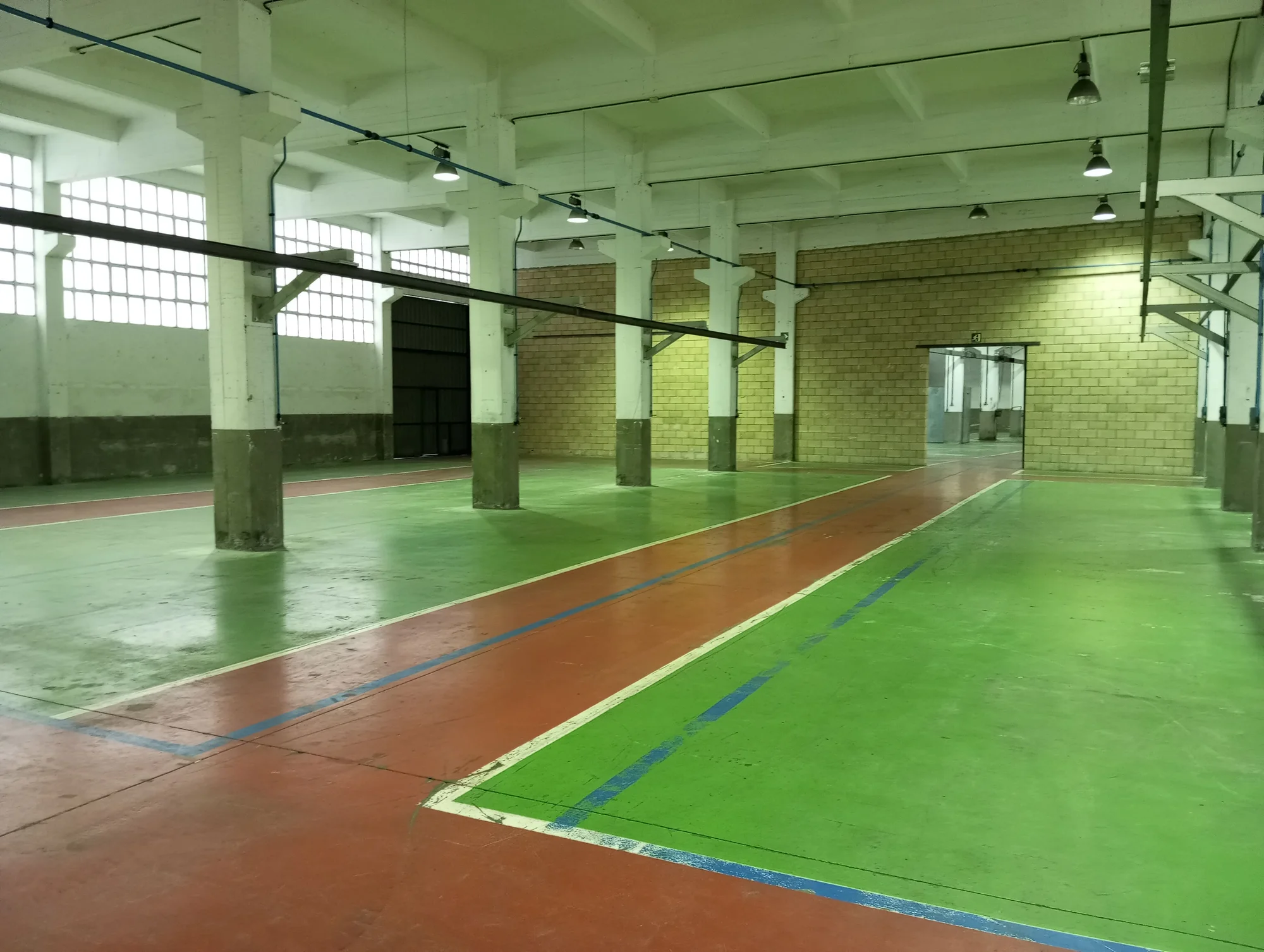 Large industrial warehouse in Bergara