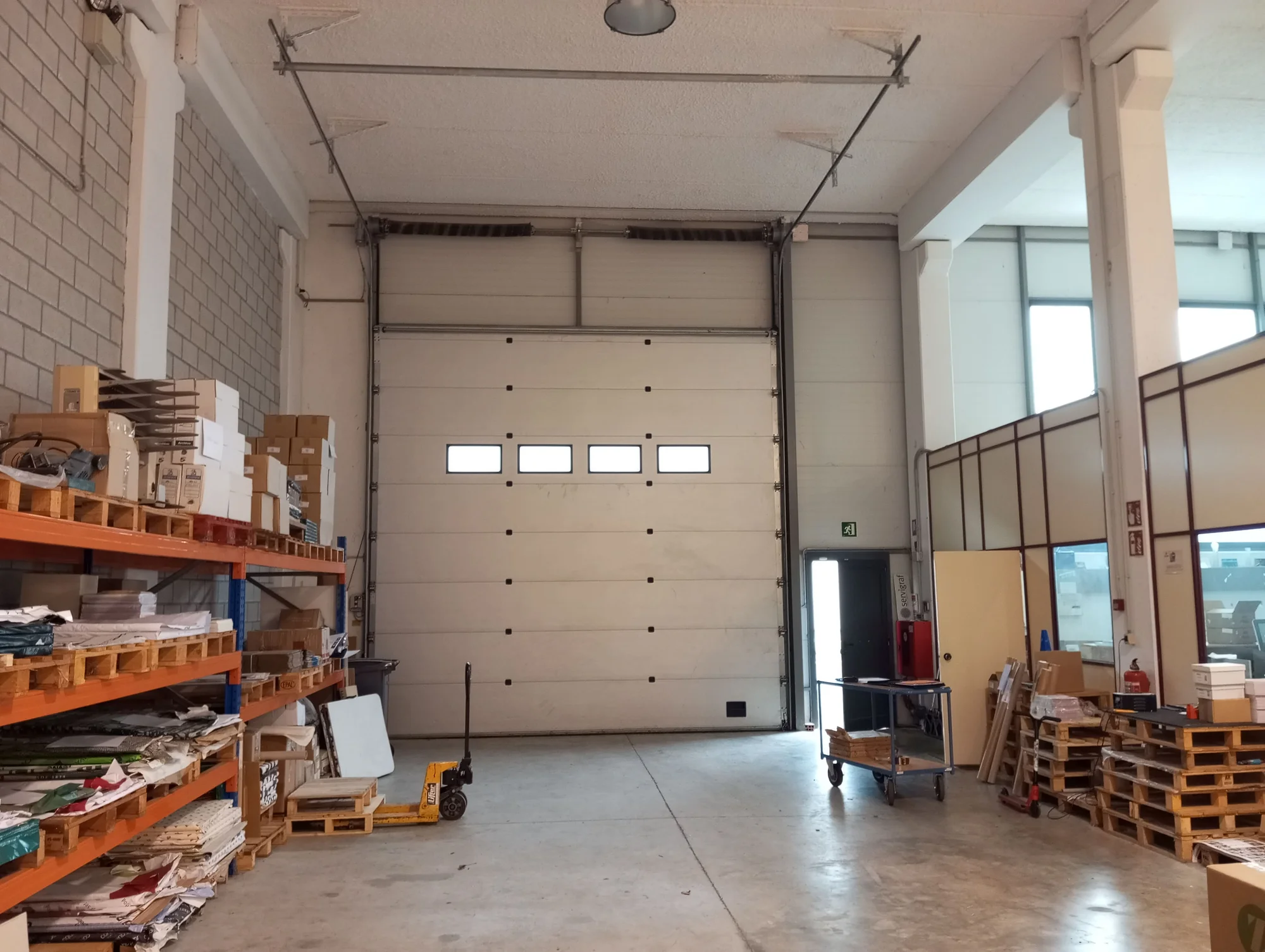 Industrial warehouse in Tolosa, 300 m²