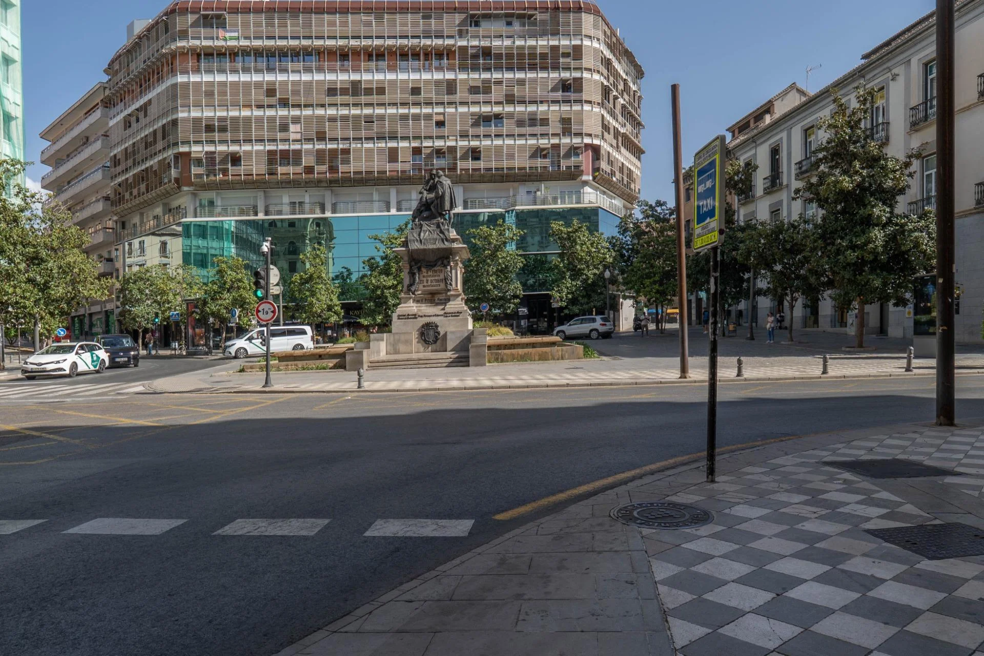 Plazas de garaje en Gran Vía de 25,59 m²