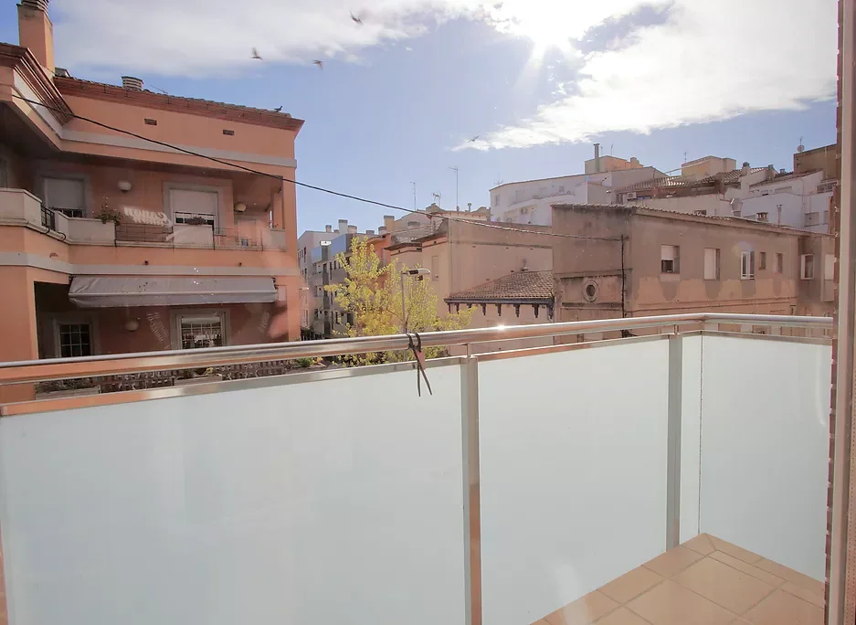 Piso esquinero soleado en Devesa, tres habitaciones