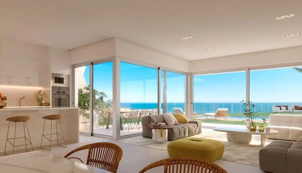 Chalet nuevo con jardín privado