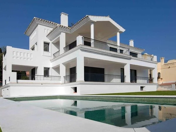 Villa de lujo de 6 dormitorios cerca de Puerto Banús