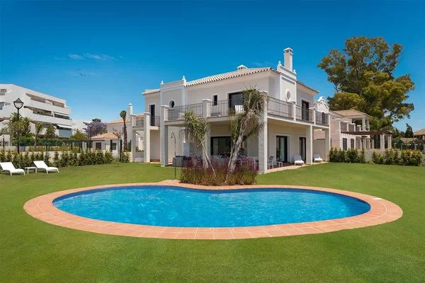 Luxury townhouse near Marbella, 5 bedrooms