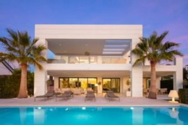 Chalet in La Alzambra, 7 bedrooms